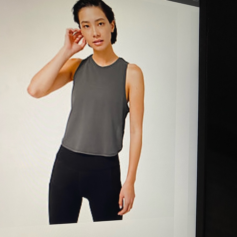 Fast as Light Tank Mesh NWT